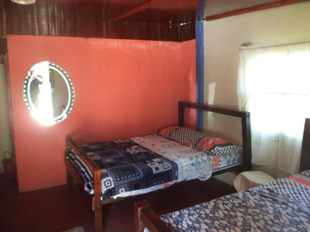 Fireside Inn And Grill Бокете Номер фото