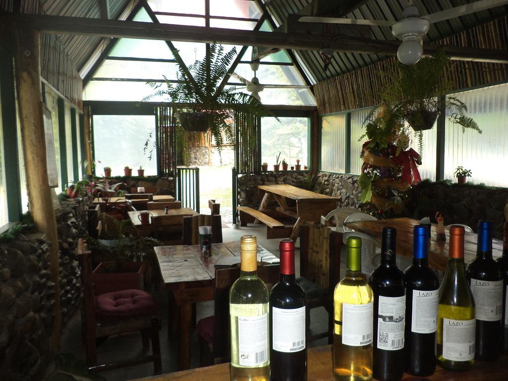 Fireside Inn And Grill Бокете Экстерьер фото